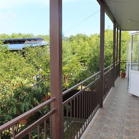 Guest House U Aleny Gagra Exterior foto