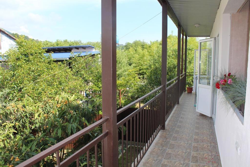 Guest House U Aleny Gagra Exterior foto