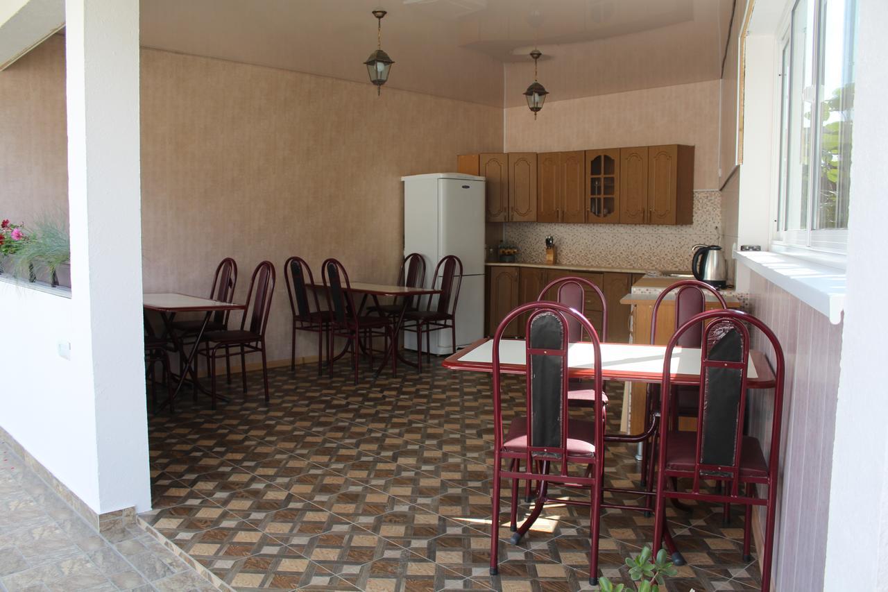Guest House U Aleny Gagra Exterior foto