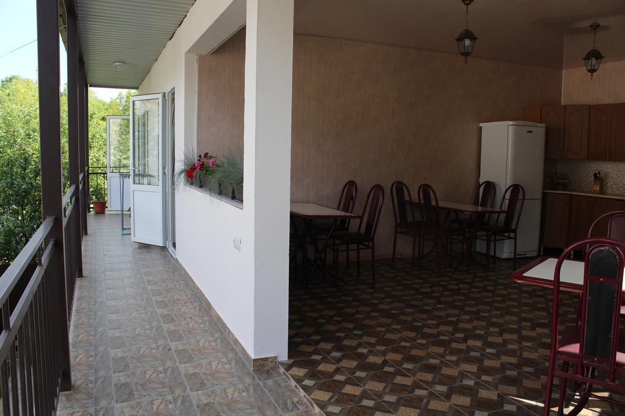 Guest House U Aleny Gagra Exterior foto
